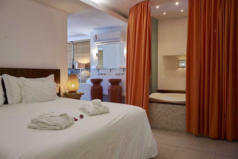 suite 4