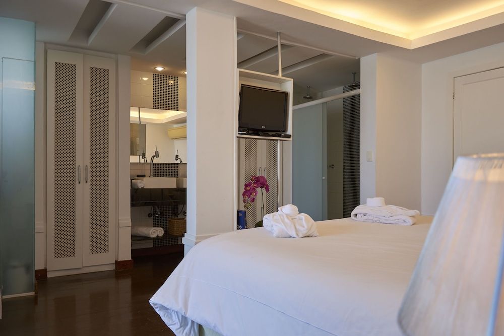 Suite 1