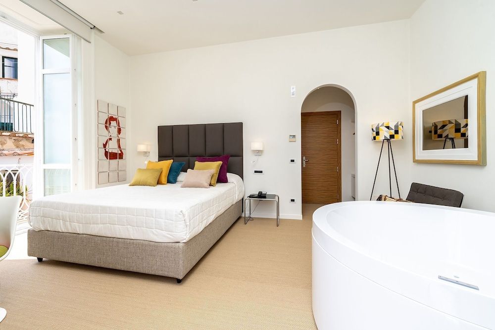 Superior Double Room, Jetted Tub, Ocean View