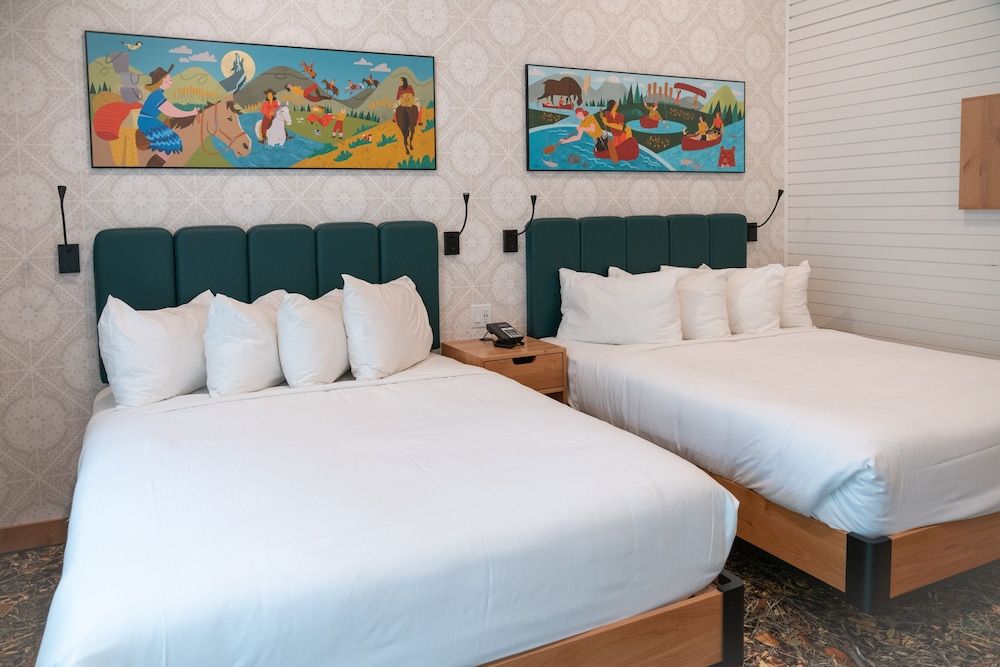 The Dorothy Motel Superior Room, 2 Queen Beds