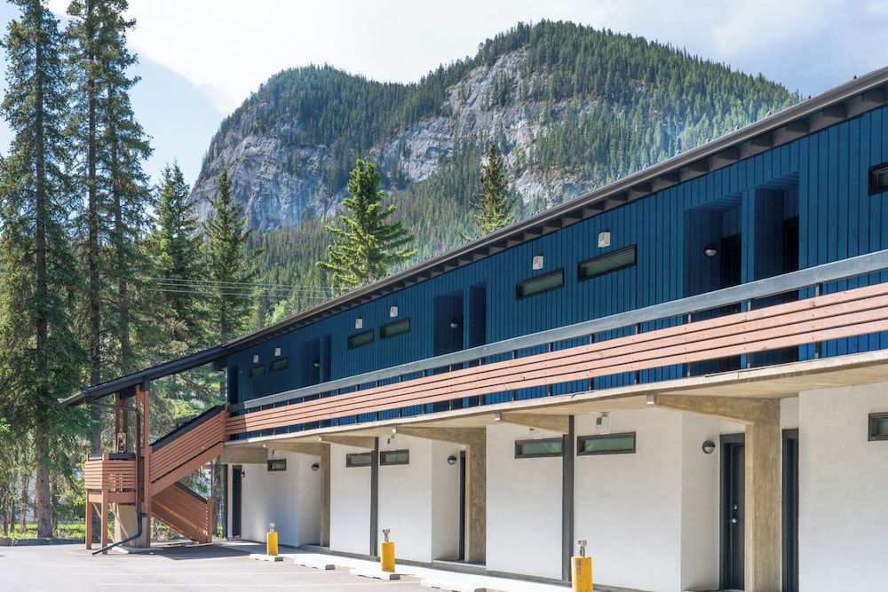 undefined The Dorothy Motel 2