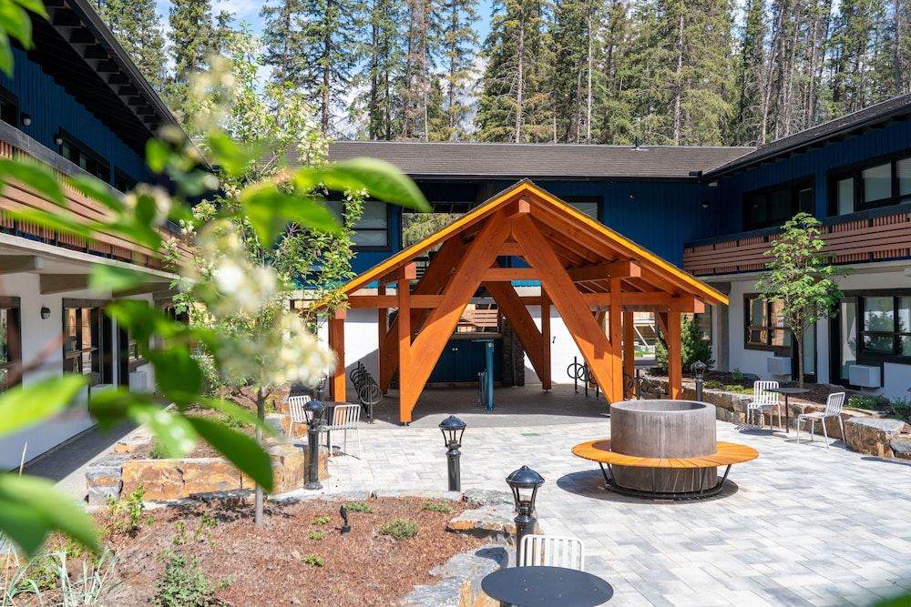 undefined The Dorothy Motel 7