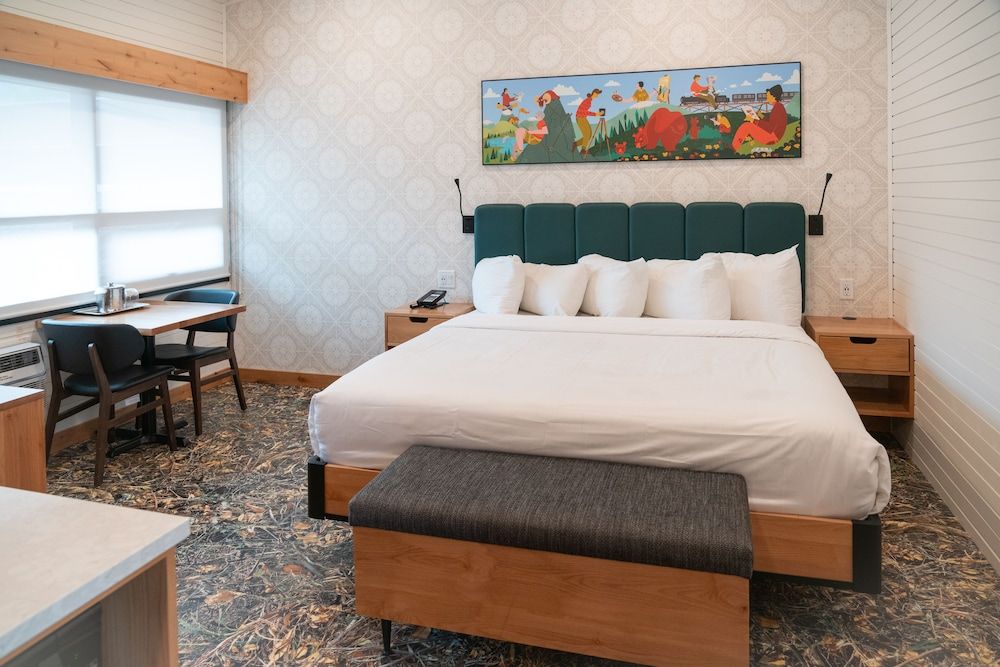 undefined The Dorothy Motel 2