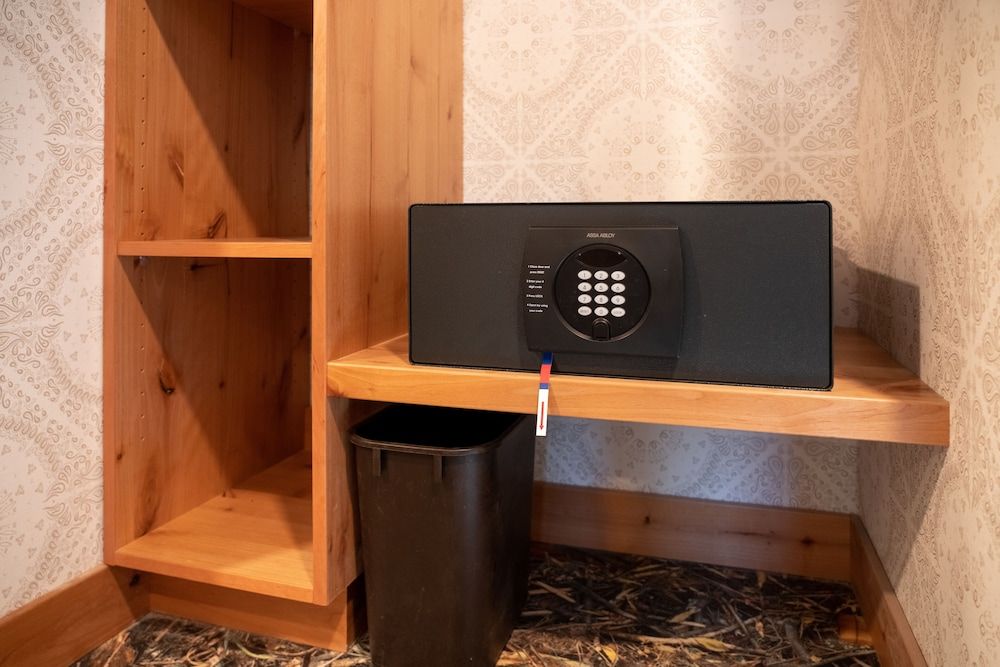 The Dorothy Motel Superior Room, 2 Queen Beds 8