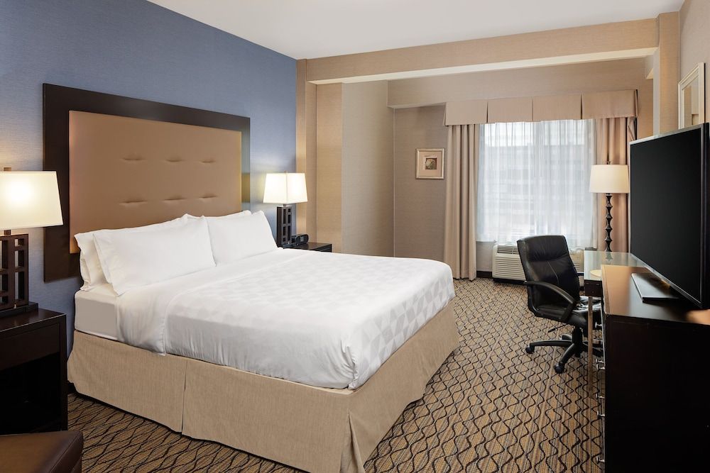 Standard Room, 1 King Bed