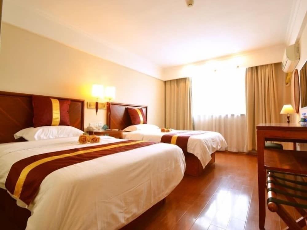 undefined GEM Hotel Wuning Road Zhenping Road Metro Station 6