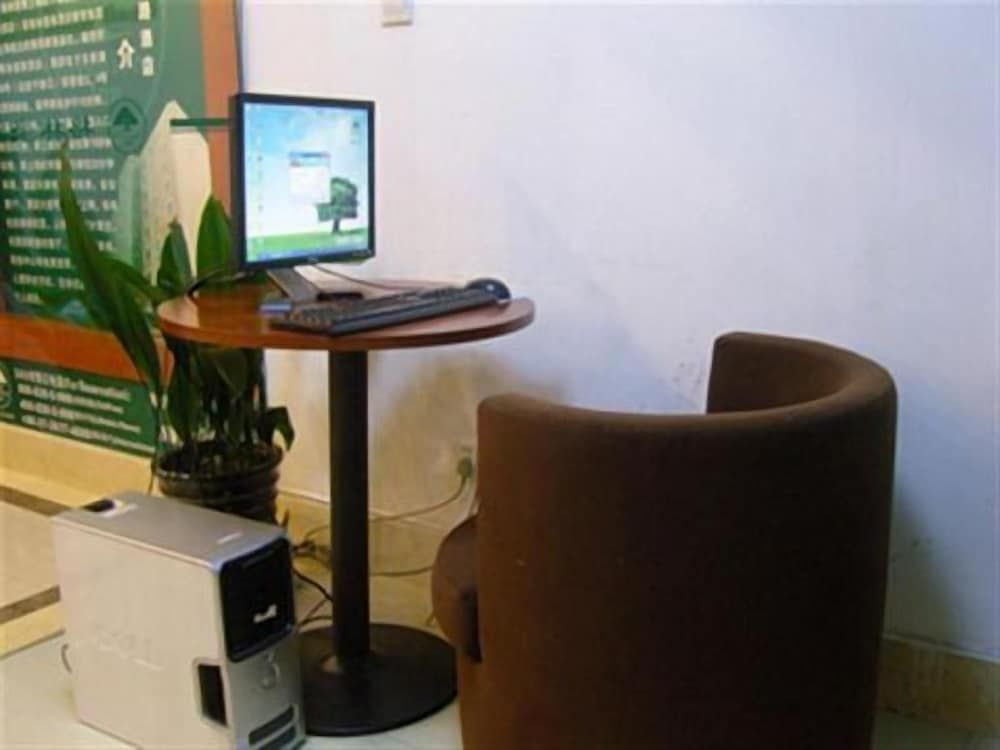 undefined GEM Hotel Wuning Road Zhenping Road Metro Station 3