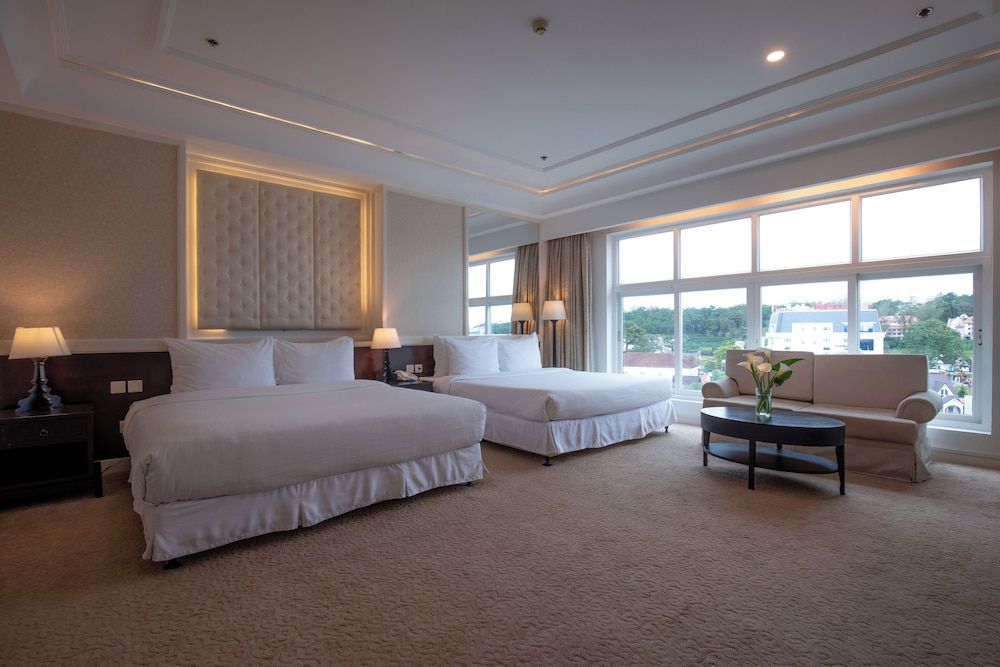 Junior Quadruple Room, City View