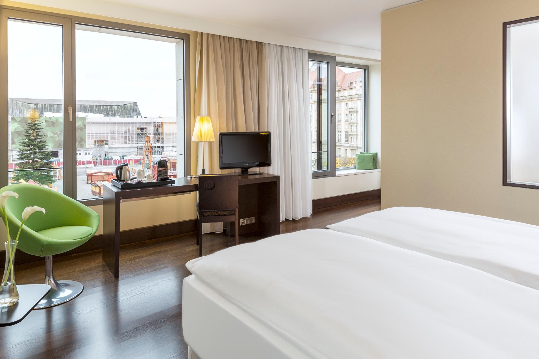 Premium with view (3 adults)