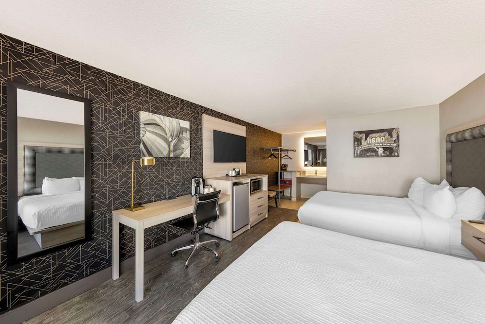 Standard Room, 2 Queen Beds, Non Smoking, Refrigerator & Microwave (Pet Friendly)