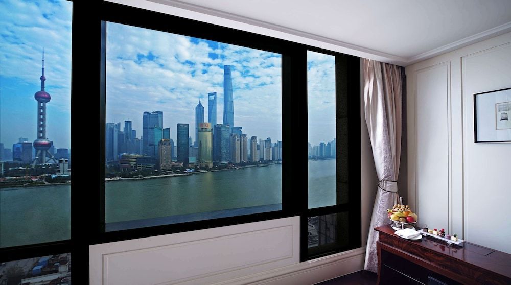 Waldorf Astoria Shanghai on the Bund Deluxe River View Room King Bed 6