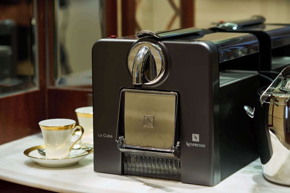 undefined Waldorf Astoria Shanghai on the Bund 9