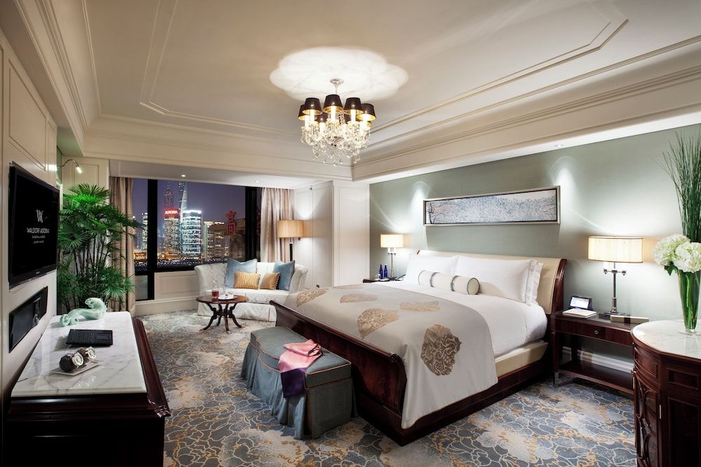 King Luxury Panorama River View Suite