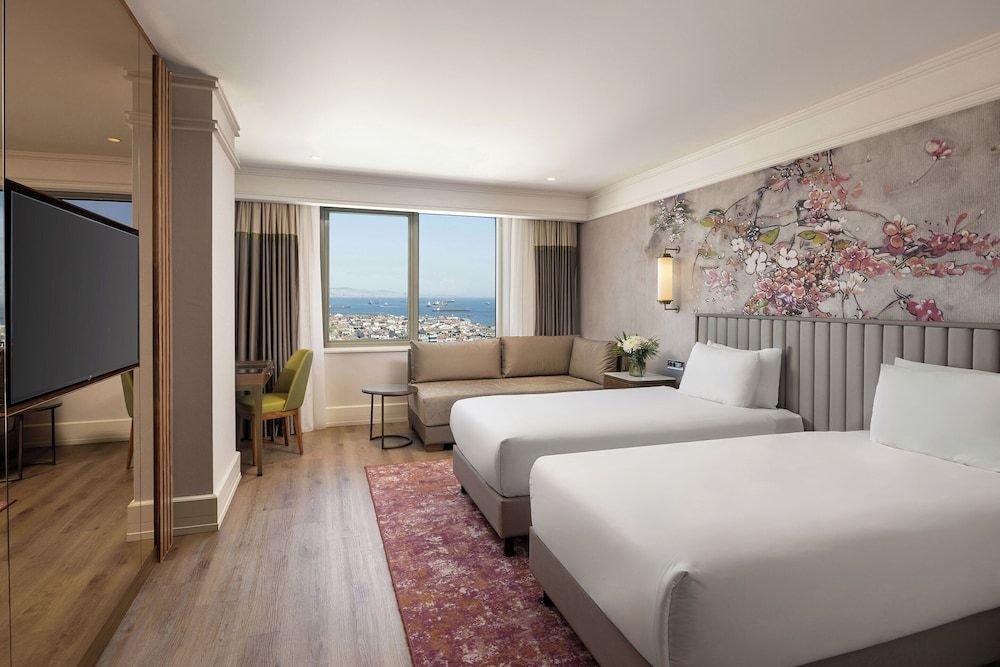 Titanic Port Bakirkoy