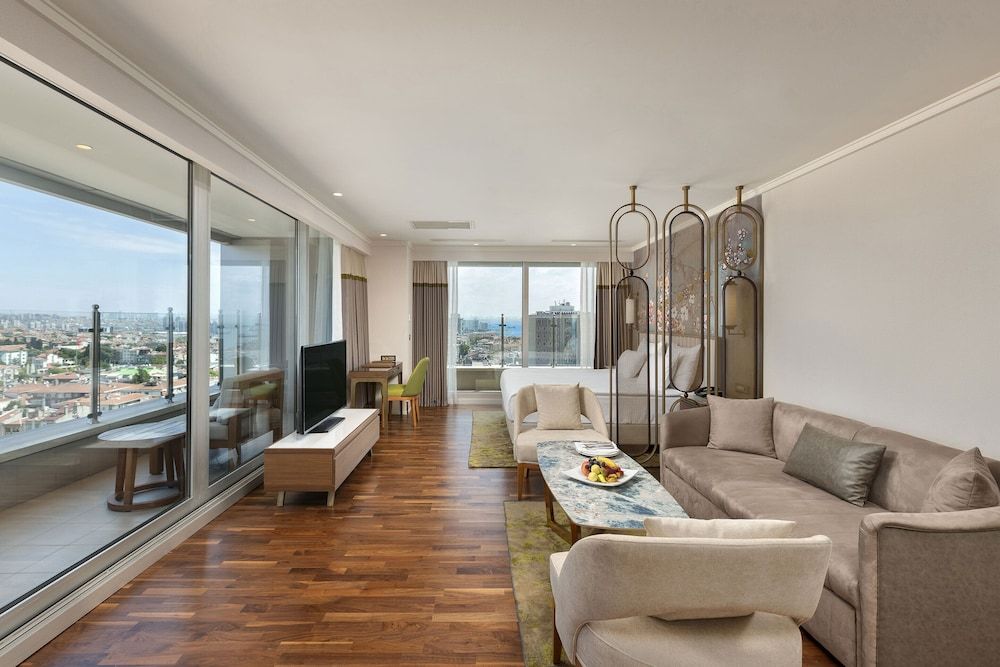 undefined Titanic Port Bakirkoy 5