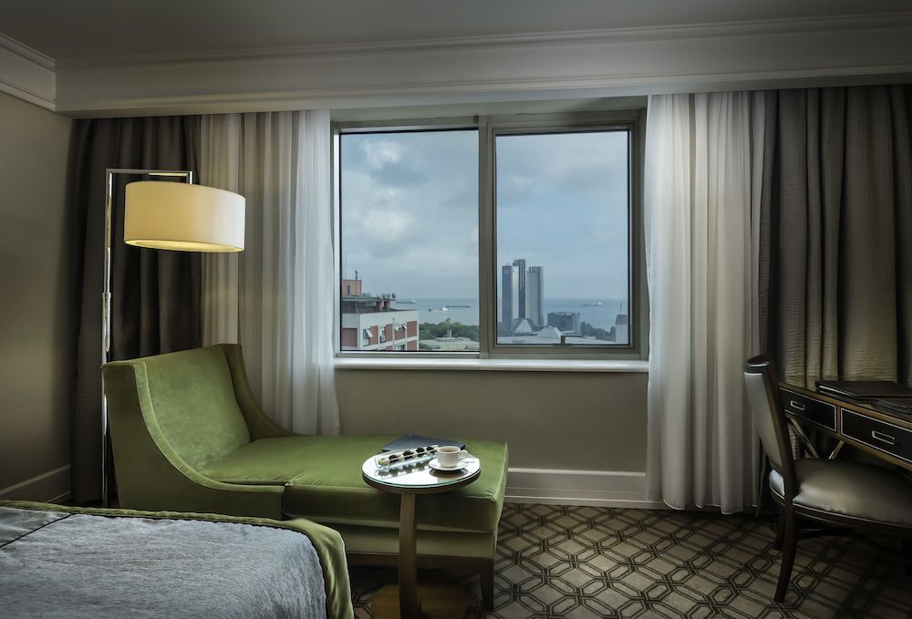 undefined Titanic Port Bakirkoy 4