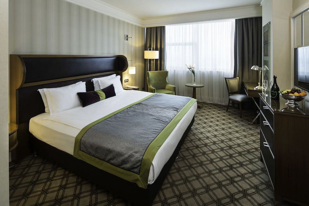 Titanic Port Bakirkoy Superior Room, City View 3