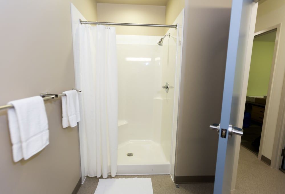 University of Calgary Accommodations & Events One Bedroom Dormitory Apartment, Yamnuska Hall 5