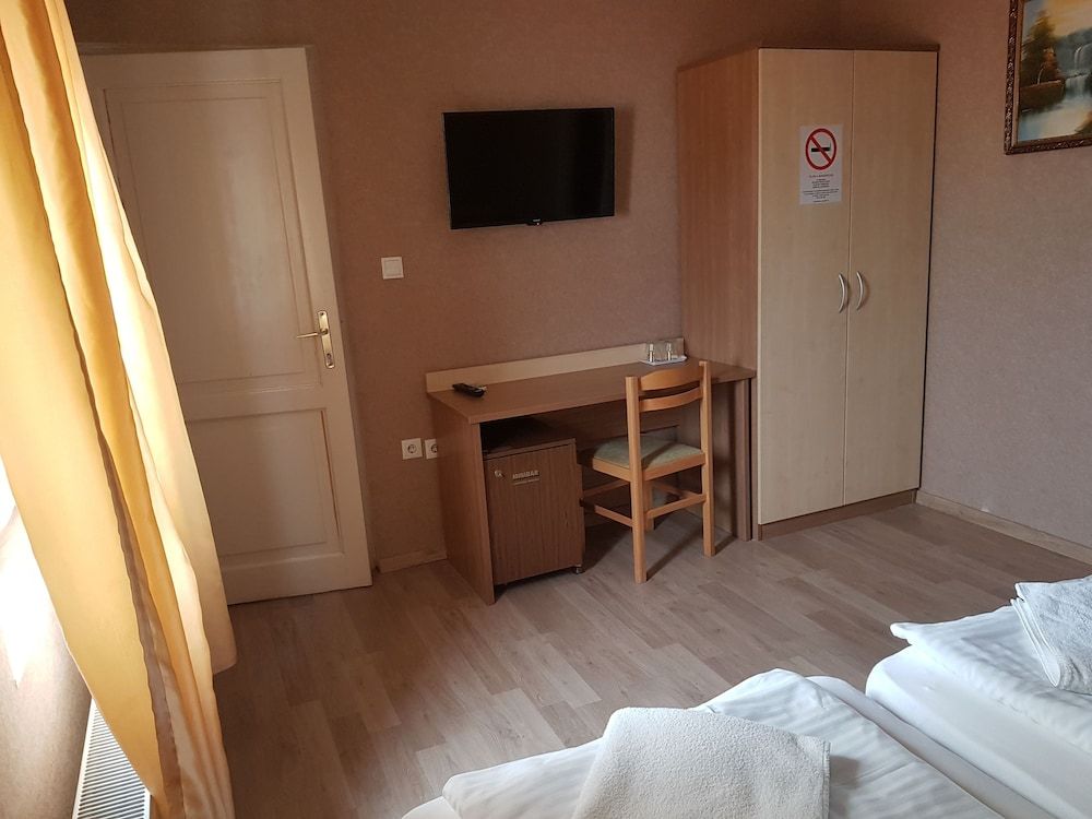 Silver Hotel Budapest City Center Standard Double Room 14