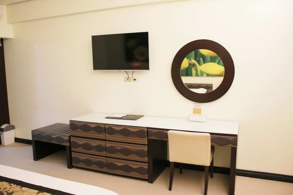 The Muse Hotel Boracay Standard King Room 7