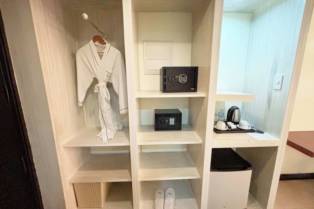 The Muse Hotel Boracay Deluxe Twin Room 17