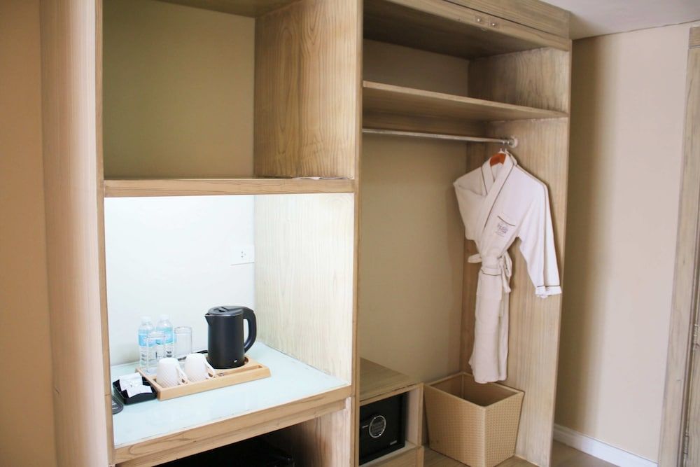 The Muse Hotel Boracay Premier Seaview Twin 14