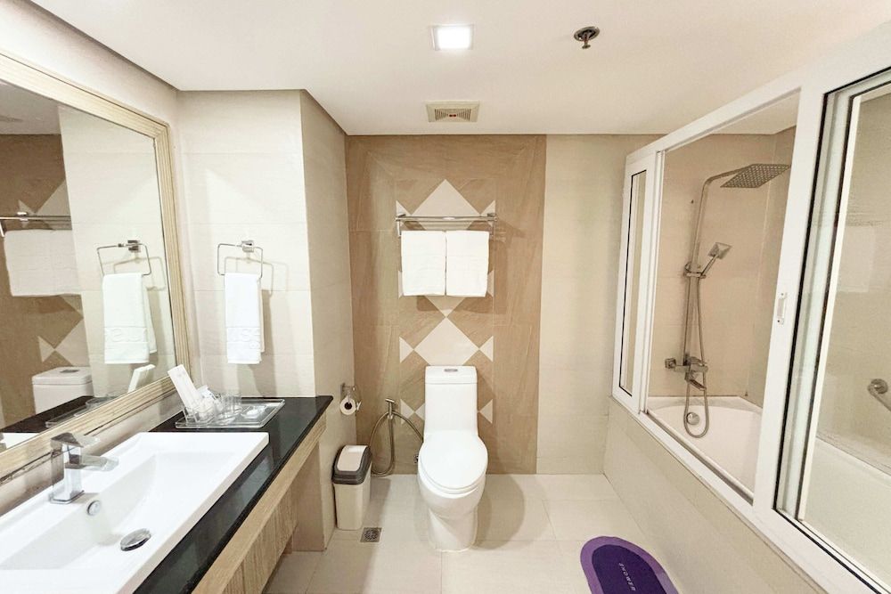 The Muse Hotel Boracay Premier Seaview Twin 12