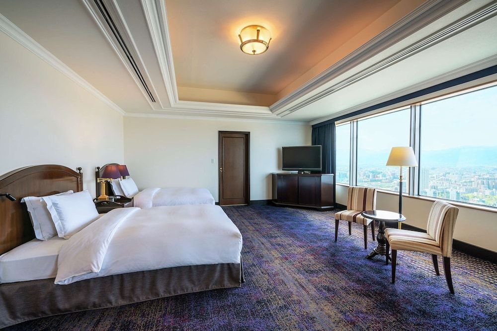 Executive Suite, 2 Twin Beds