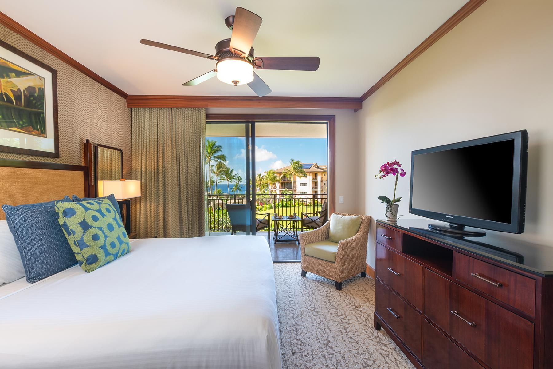 2 Bedroom Villa, Bedroom 1: 1 King, Bedroom 2: 1 Queen, Sofa Bed, Island View, Balcony