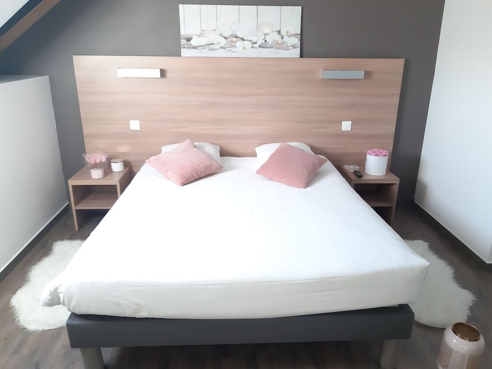 Brit Hotel Besançon L'Horloge Comfort Double Room 8