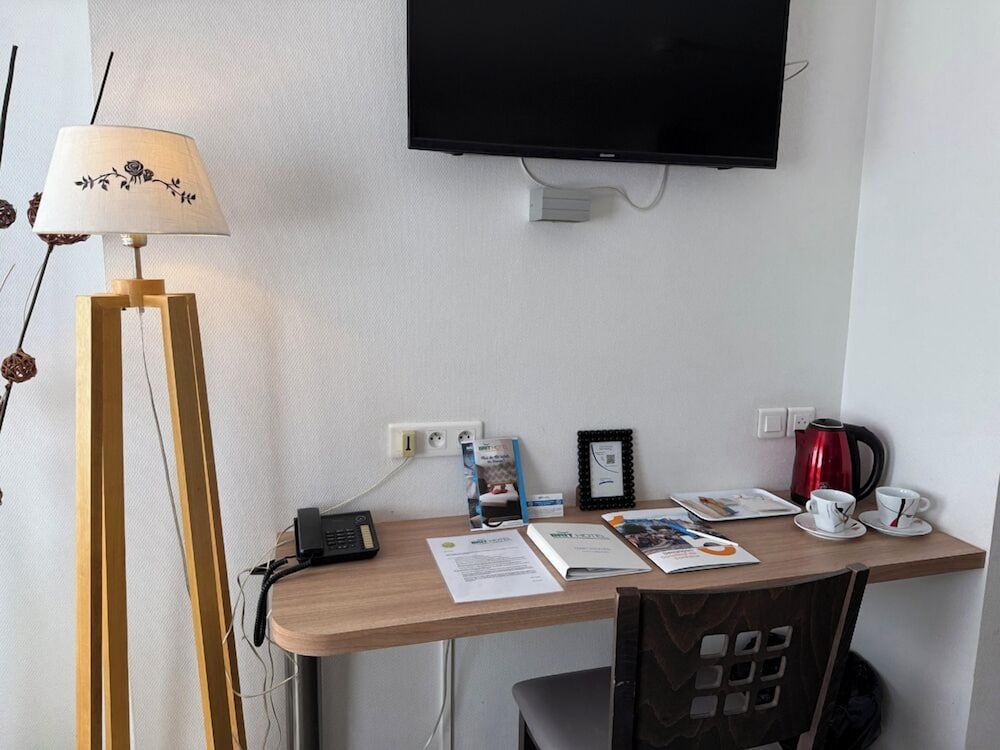 Brit Hotel Besançon L'Horloge Comfort Double Room 33