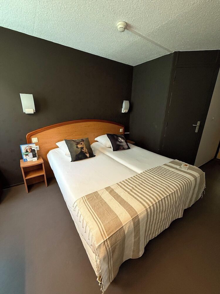 Brit Hotel Besançon L'Horloge Comfort Twin Room 5