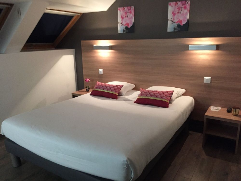 Brit Hotel Besançon L'Horloge Comfort Double Room 4