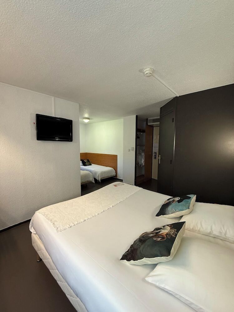 Brit Hotel Besançon L'Horloge Comfort Double Room 12