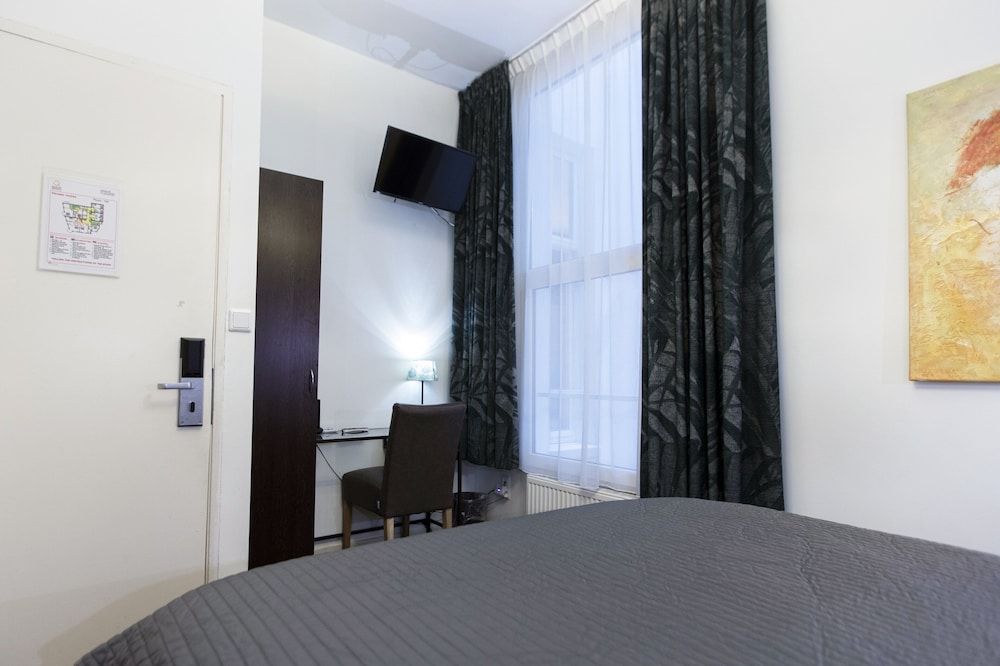 Quentin Amsterdam Hotel Double Room, 1 Double Bed, Private Bathroom (small)