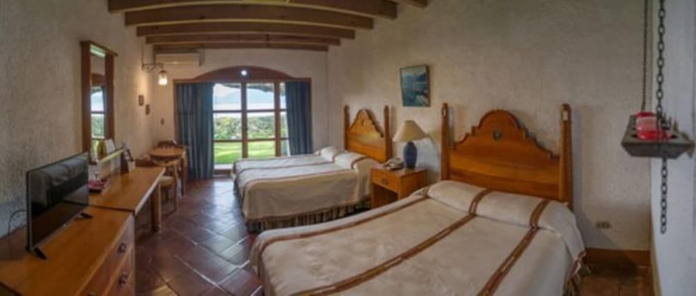 Posada de Don Rodrigo Panajachel Standard Room, Lake View 2