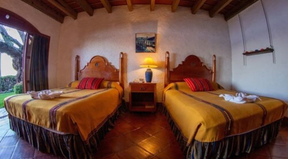 Posada de Don Rodrigo Panajachel Standard Room, Lake View