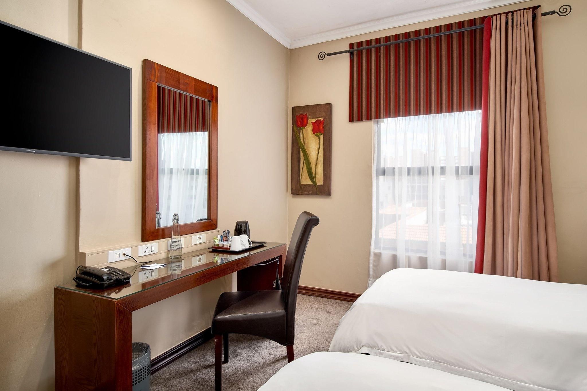 Standard, Guest room, 2 Twin, City view