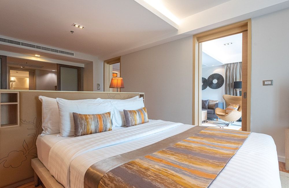 Grand Garden Suite - Free Suvarnabhumi Airport Transfer