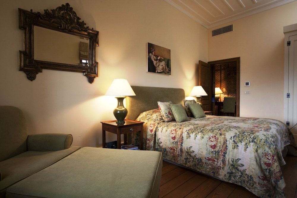 undefined Divan Cukurhan - Boutique Class