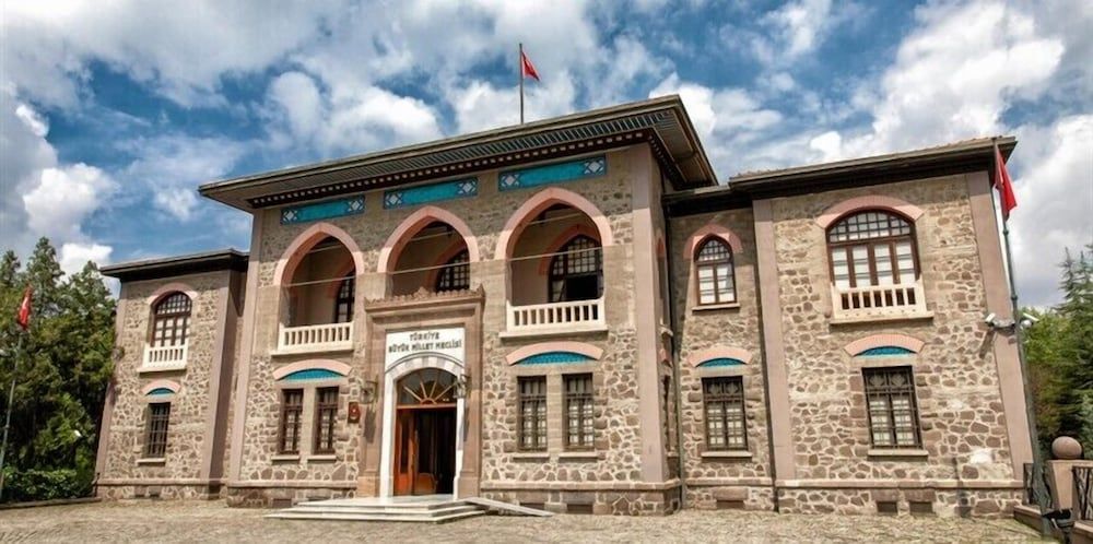 undefined Divan Cukurhan - Boutique Class 8