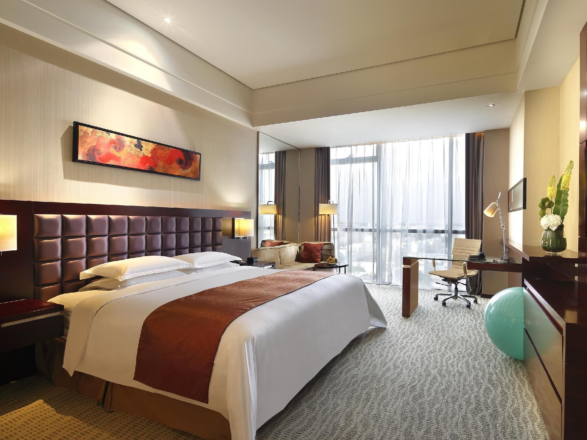 Executive Room
