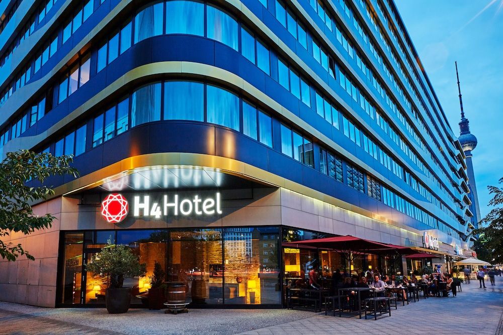 undefined H4 Hotel Berlin Alexanderplatz 5