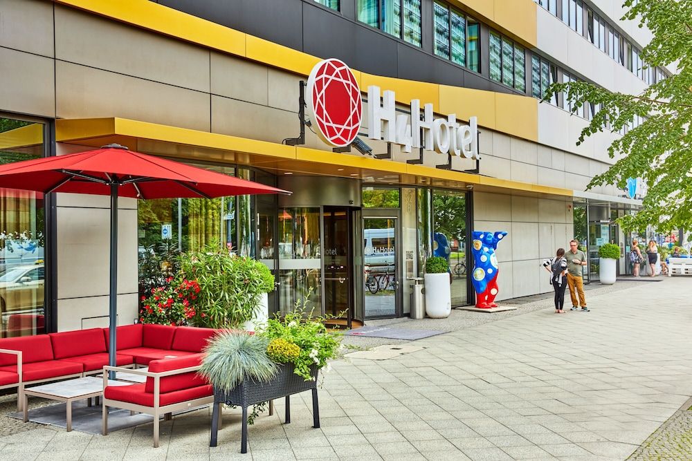 undefined H4 Hotel Berlin Alexanderplatz 2