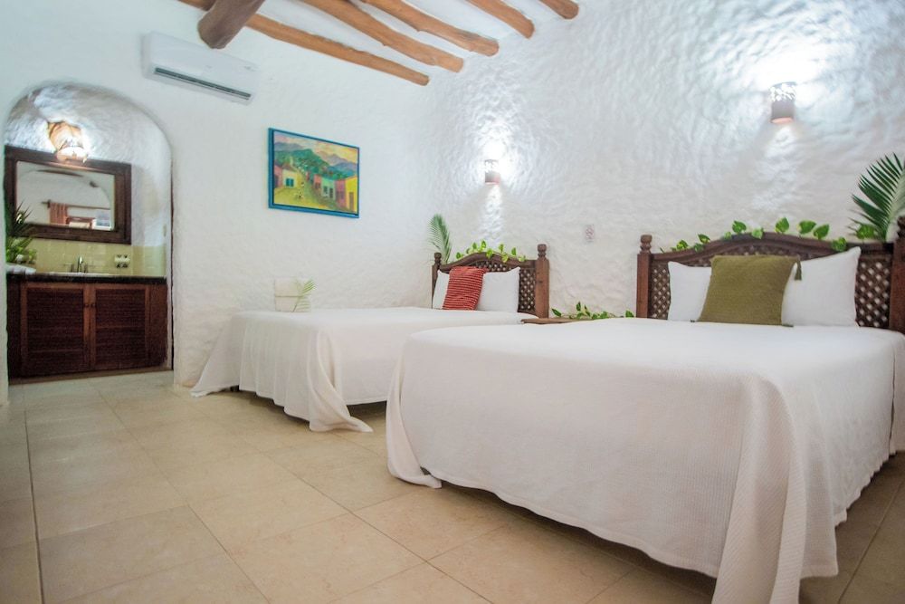 Hotel Casa Bárbara Holbox Superior Room, 2 Double Beds, Garden View 4