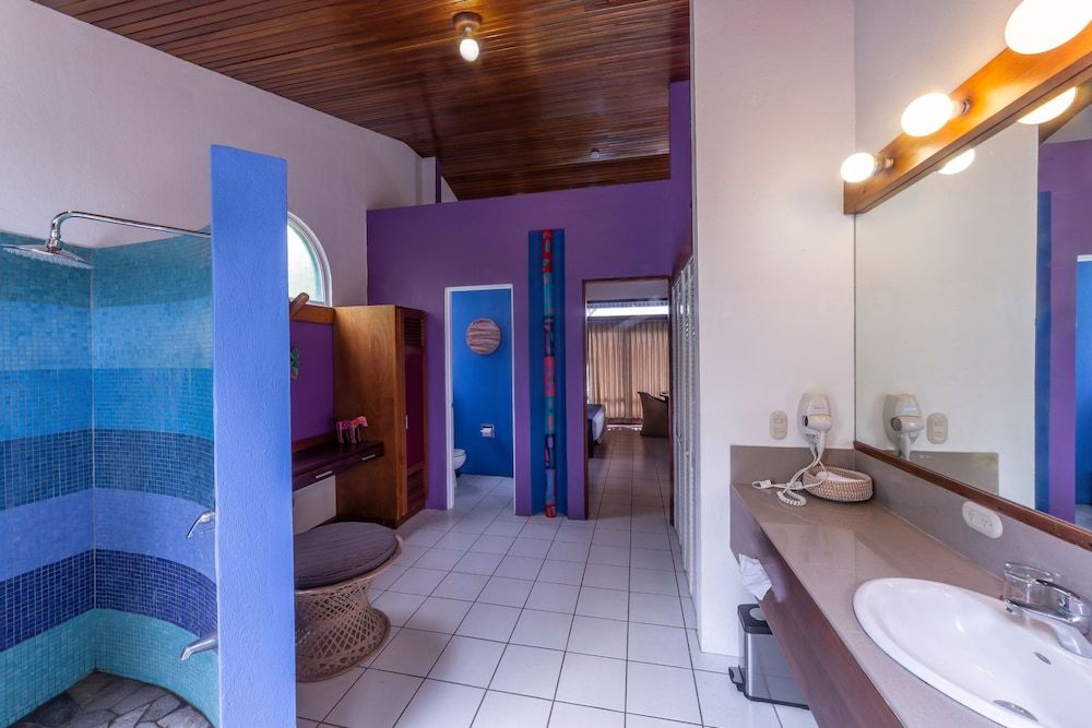 Ultra Villa King Bed