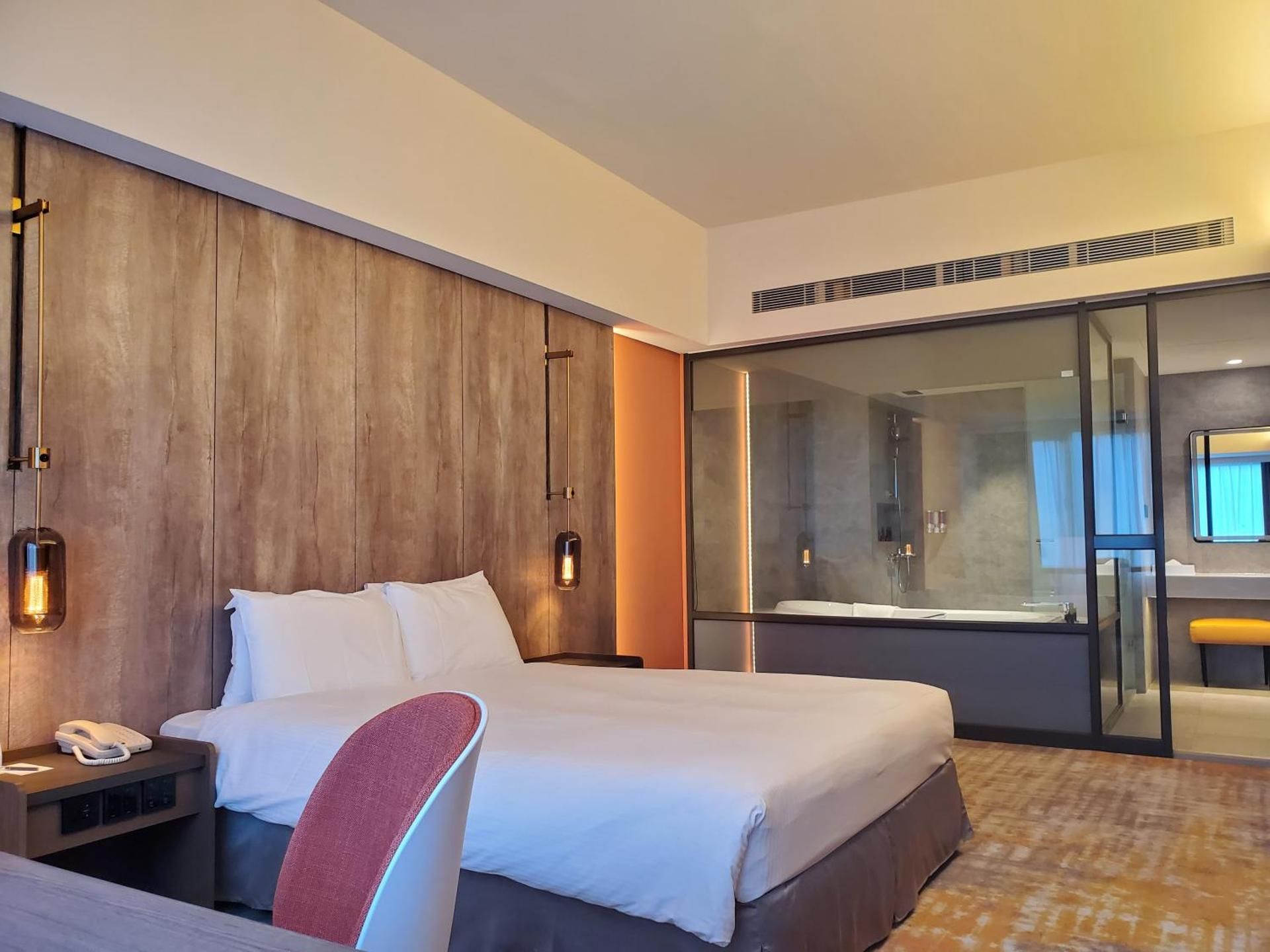 Parkview Hotel Hualien Deluxe Family Suite with Queen Bed 2