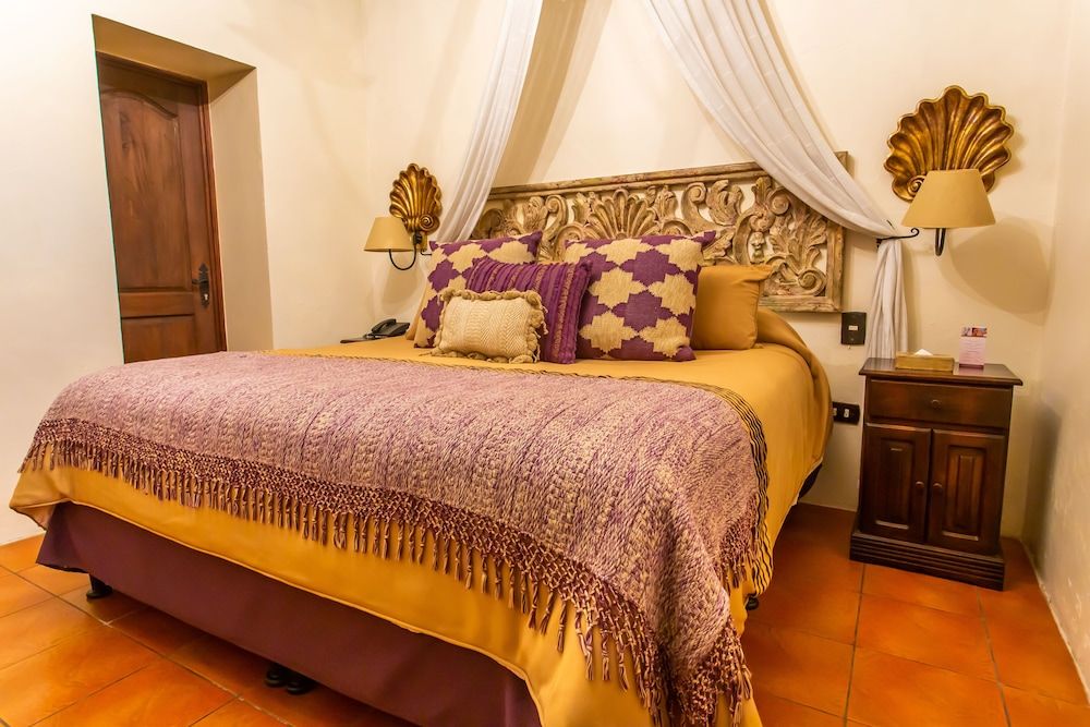 Deluxe Room, 1 King Bed