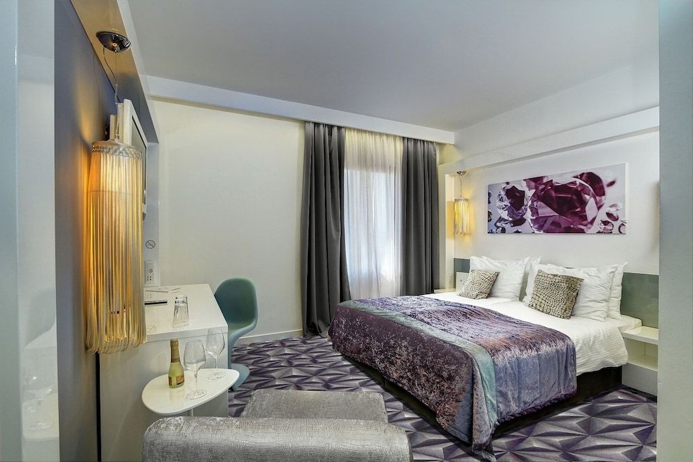 undefined Boutique Hotel Luxe 5