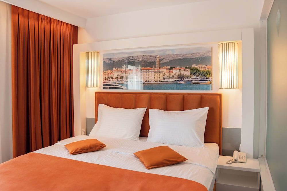 Boutique Hotel Luxe Classic Double Room 3